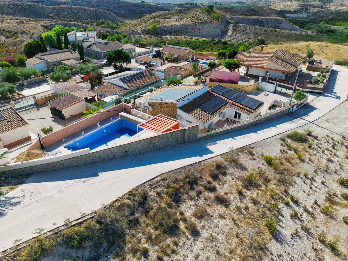 3 Bed Detached Villa in Fortuna