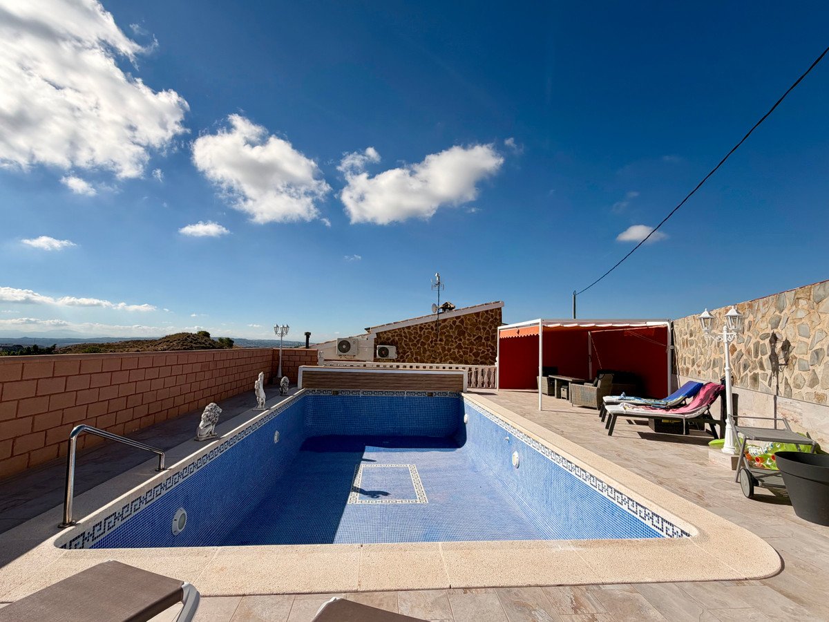 3 Bed Detached Villa in Fortuna