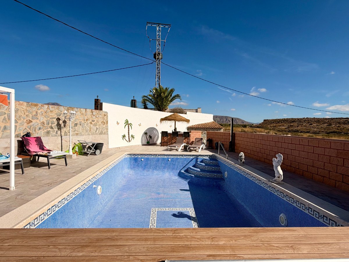 3 Bed Detached Villa in Fortuna