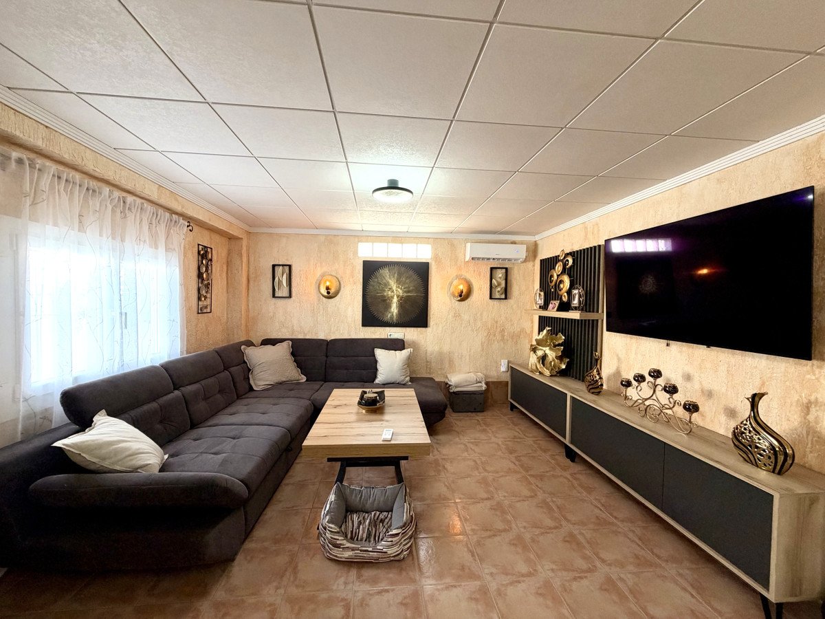 3 Bed Detached Villa in Fortuna