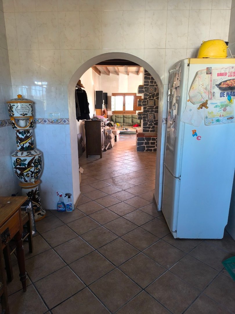 8 Bed Detached Villa in Novelda