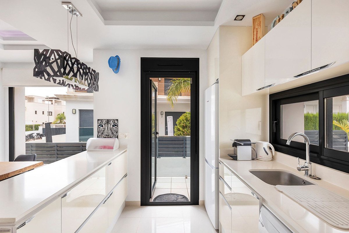 4 Bed Semi-Detached House in Ciudad Quesada