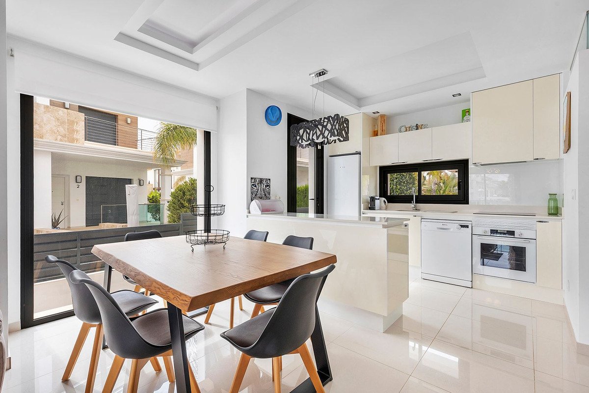 4 Bed Semi-Detached House in Ciudad Quesada