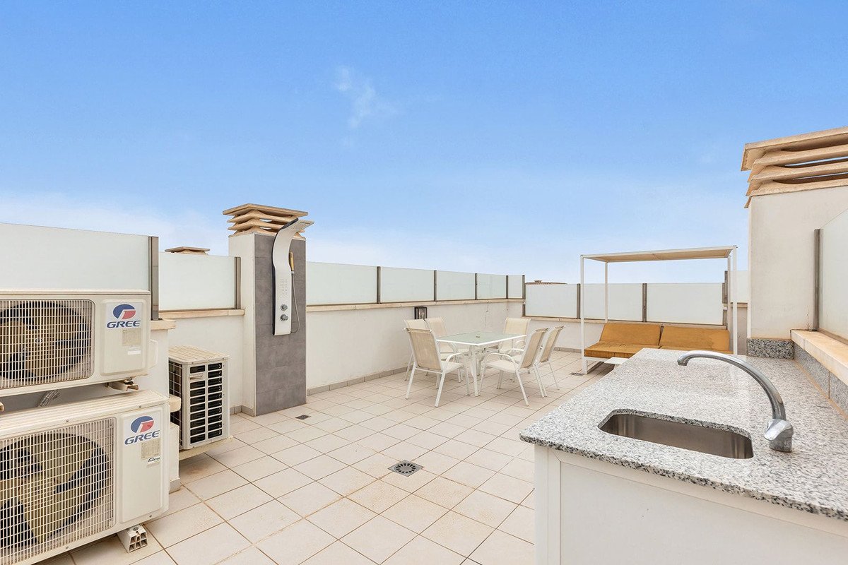 4 Bed Semi-Detached House in Ciudad Quesada