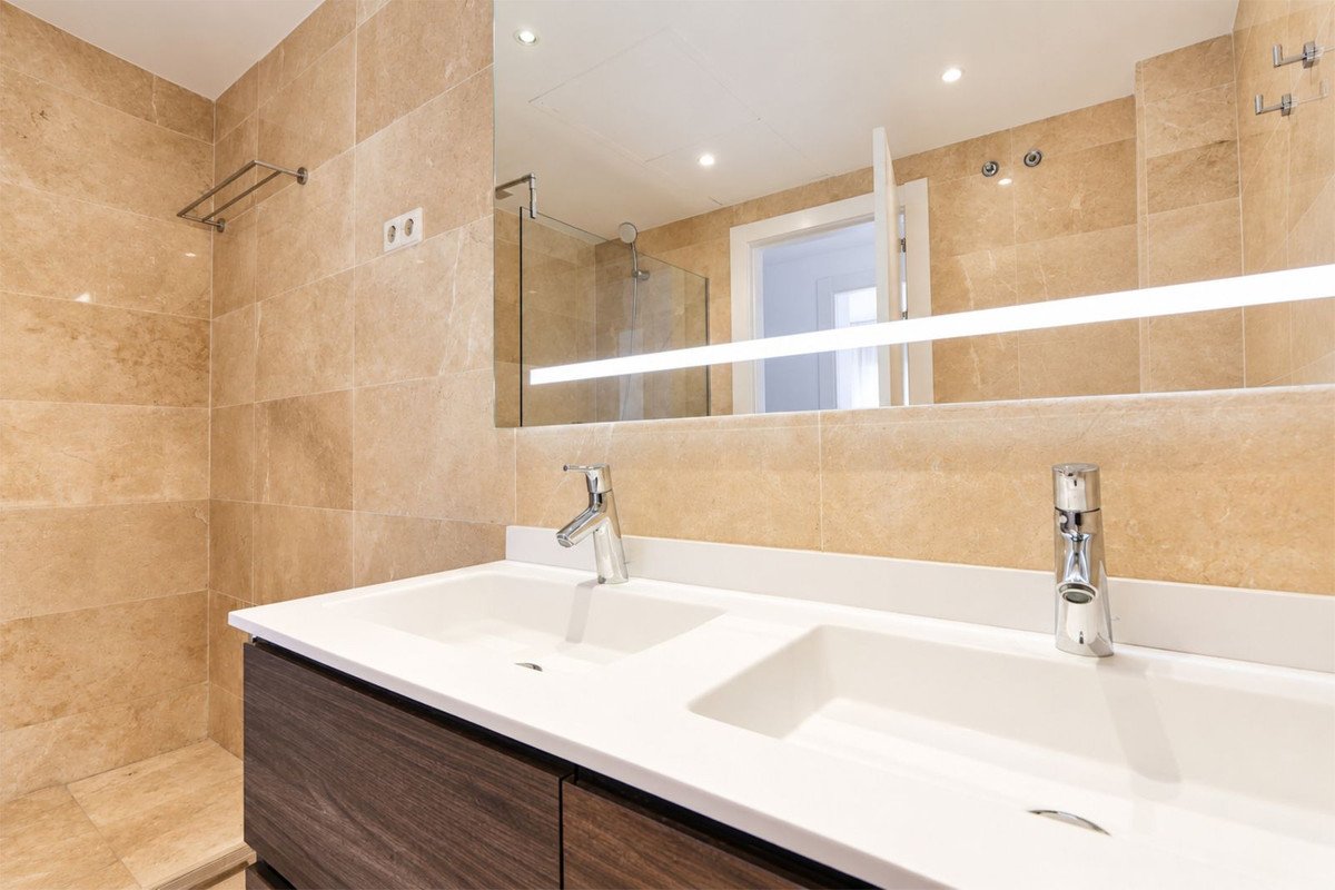 3 Bed Middle Floor Apartment in La Mairena