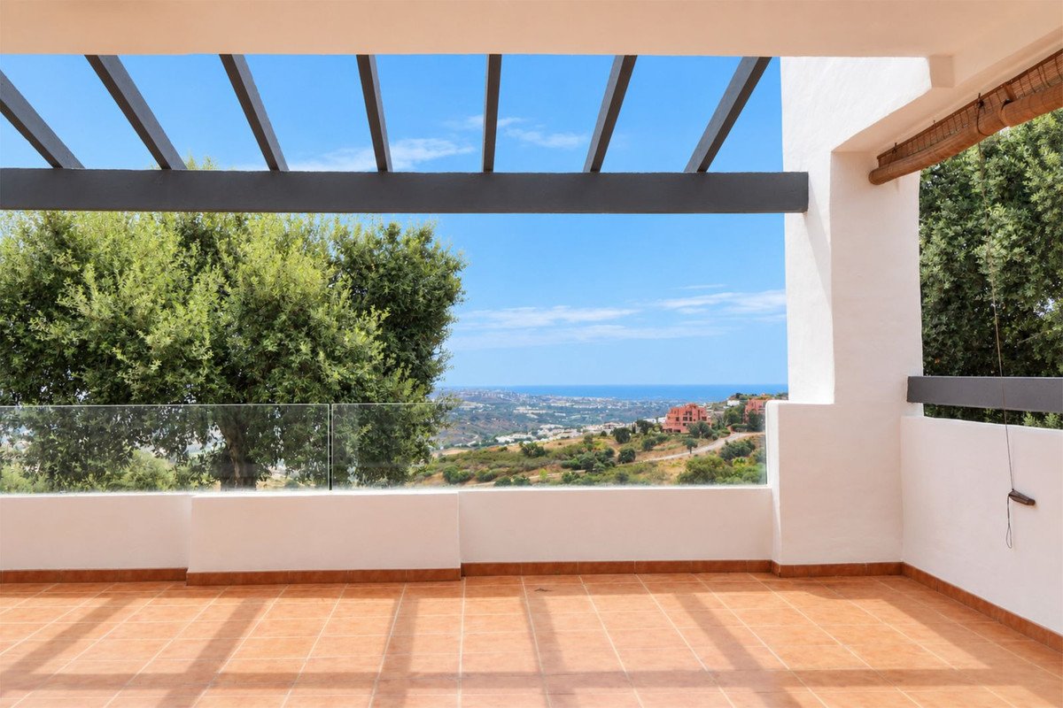 3 Bed Middle Floor Apartment in La Mairena