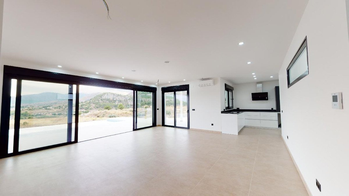 3 Bed Detached Villa in La Romana