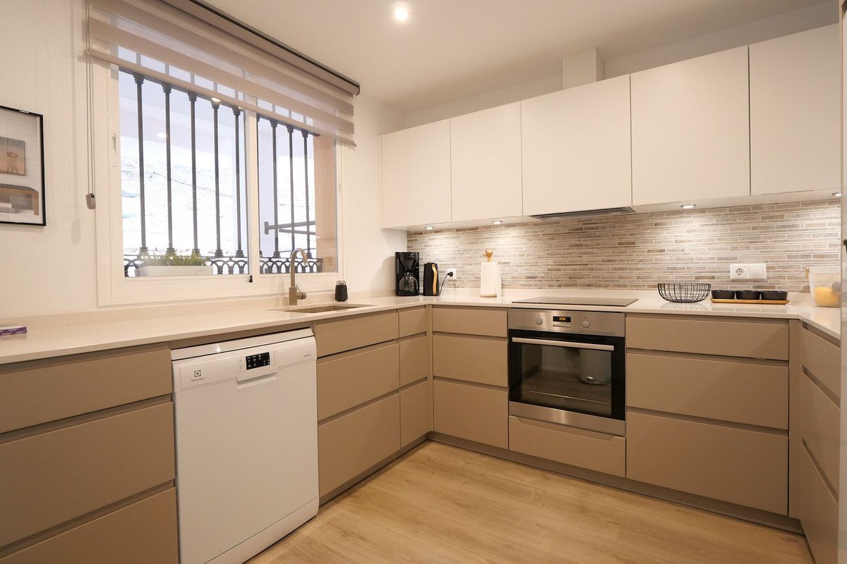 2 Bed Middle Floor Apartment in Riviera del Sol