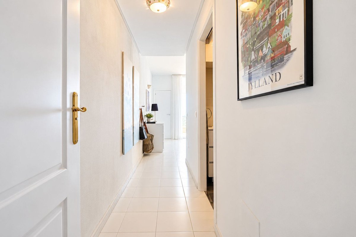 2 Bed Middle Floor Apartment in Riviera del Sol