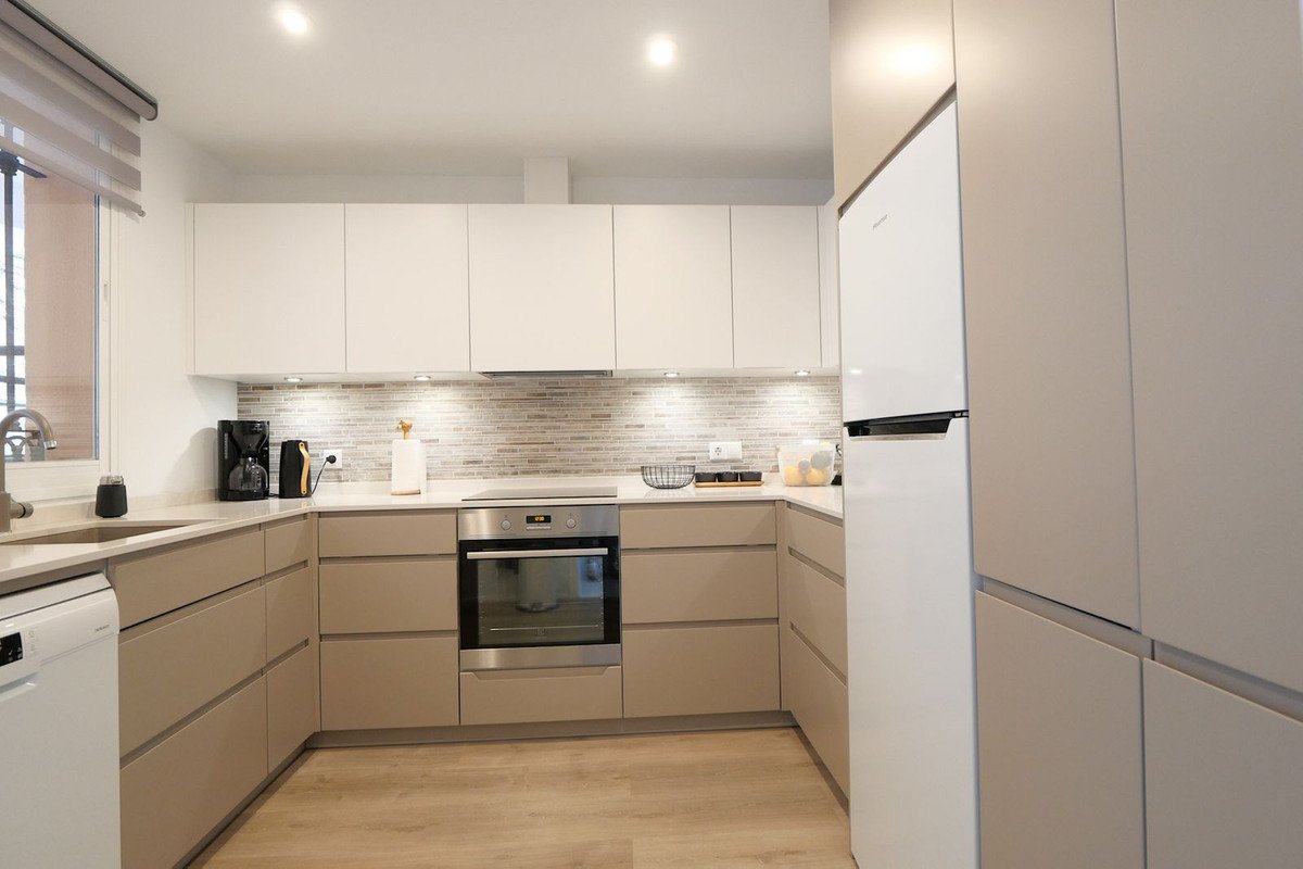 2 Bed Middle Floor Apartment in Riviera del Sol