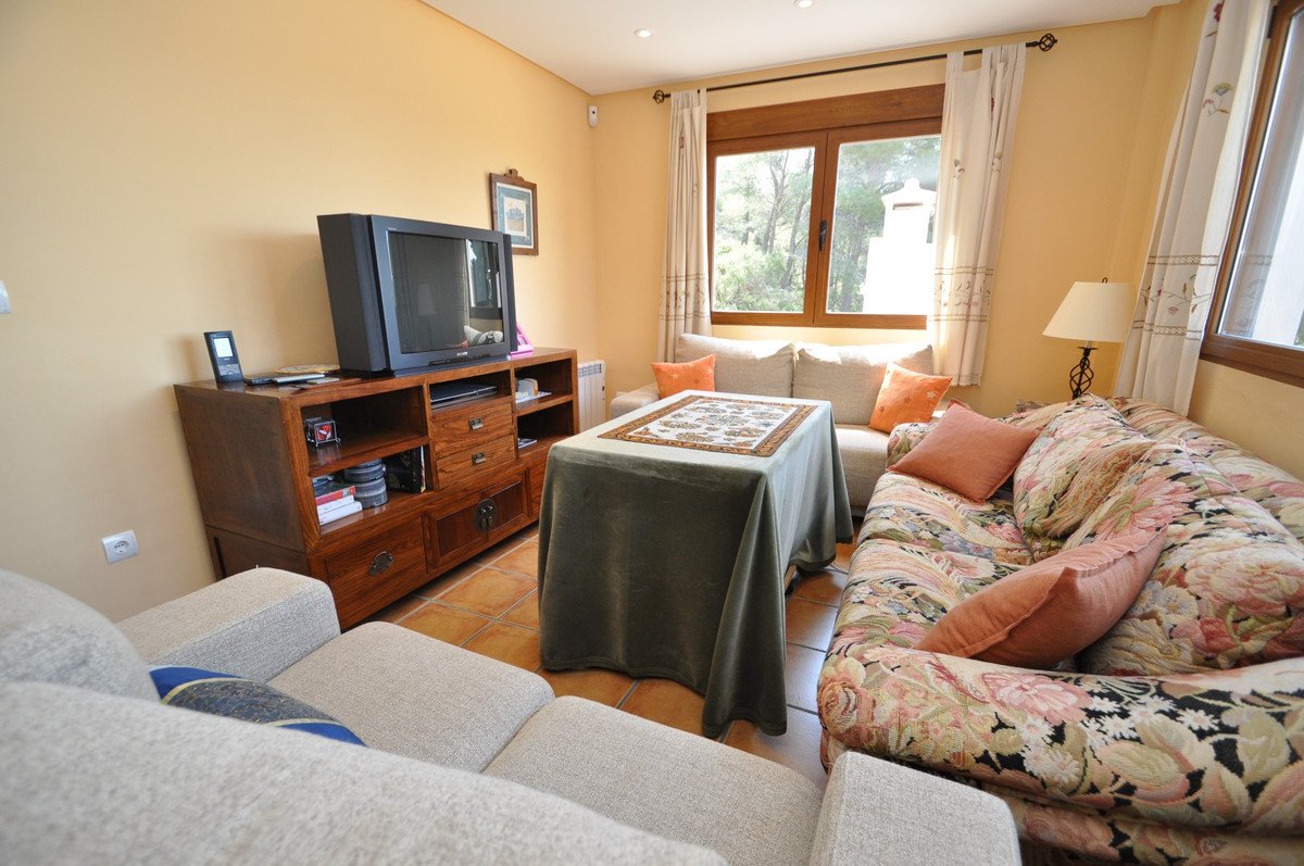 5 Bed Detached Villa in Castalla