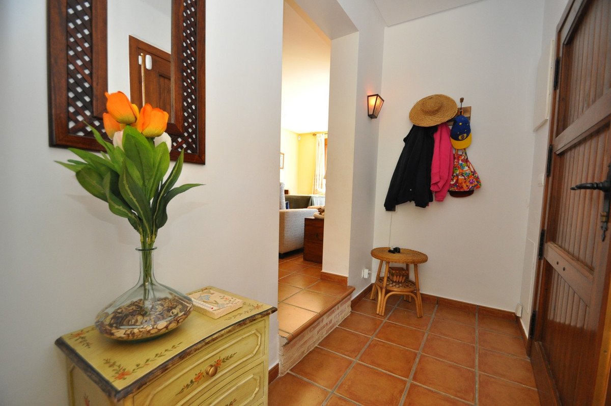 5 Bed Detached Villa in Castalla