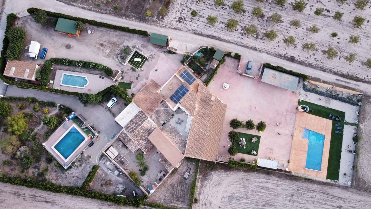 10 Bed Detached Villa in Villena