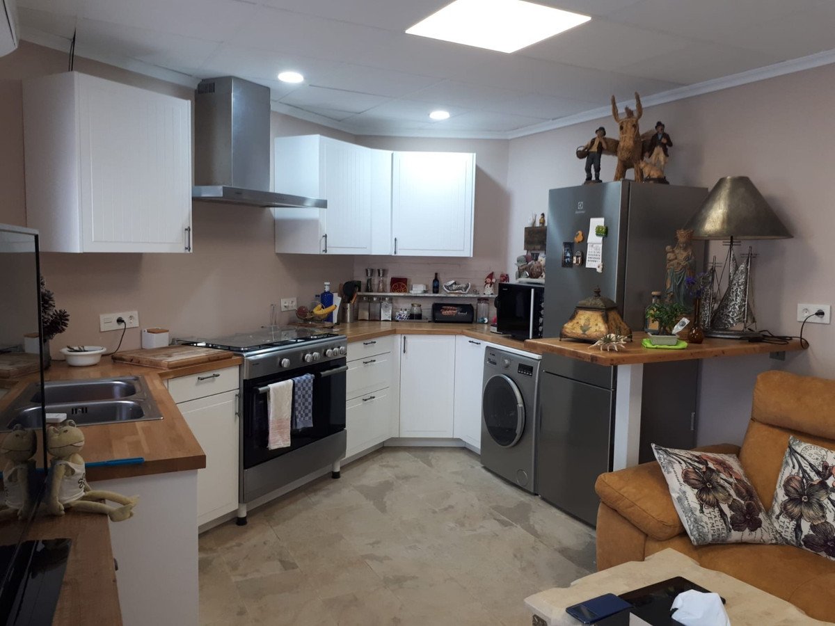 10 Bed Detached Villa in Villena