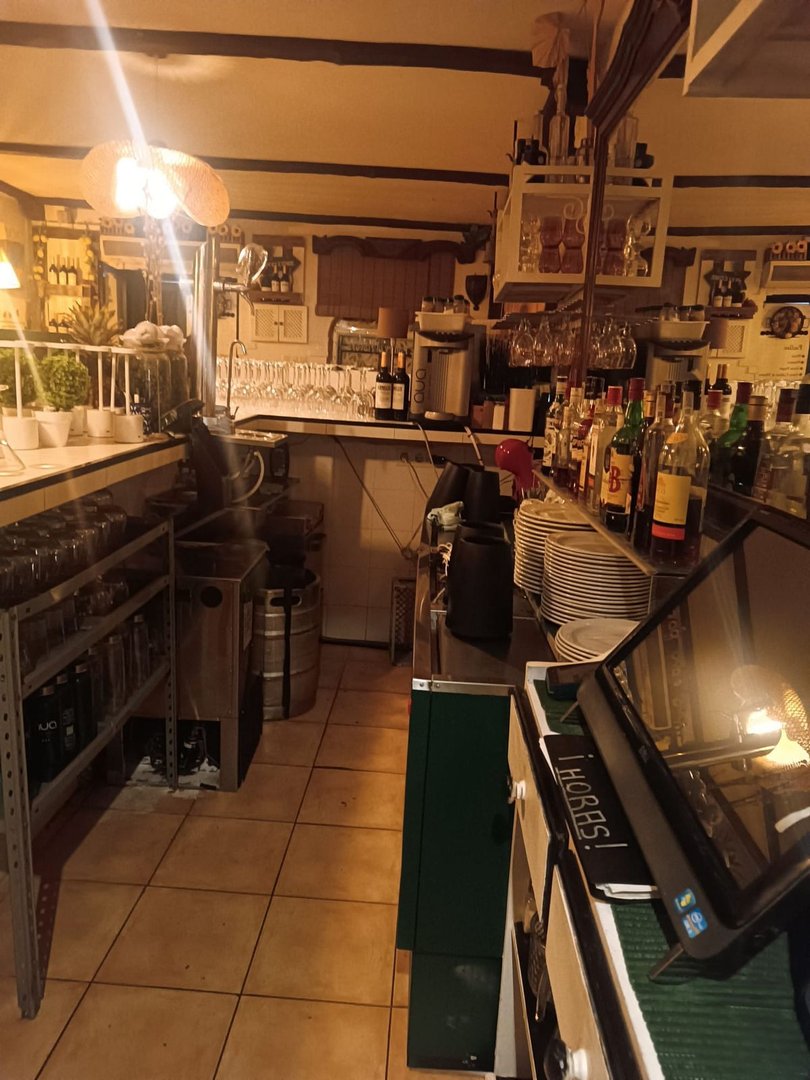 2 Bed Restaurant in Estepona
