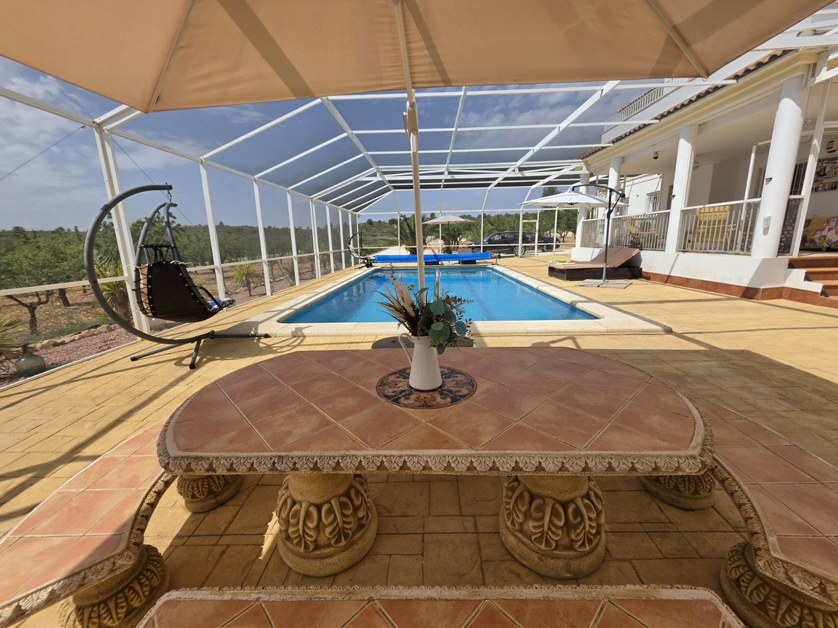 3 Bed Detached Villa in Pinoso