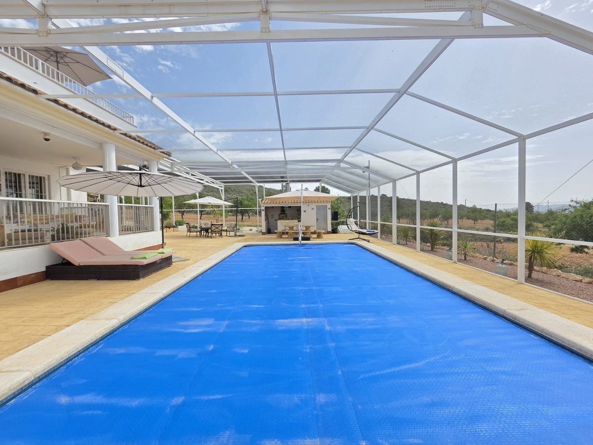 3 Bed Detached Villa in Pinoso