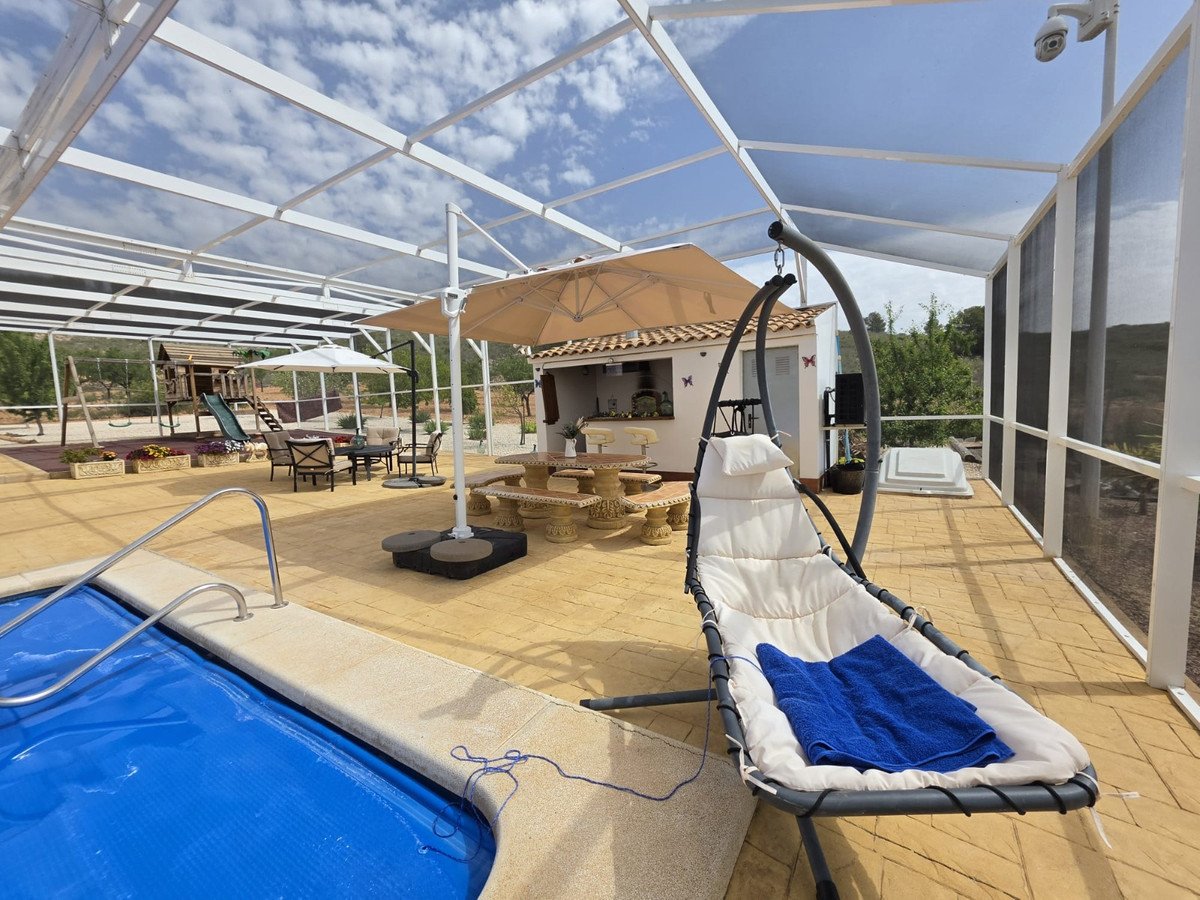 3 Bed Detached Villa in Pinoso