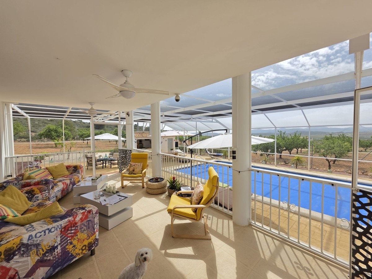3 Bed Detached Villa in Pinoso