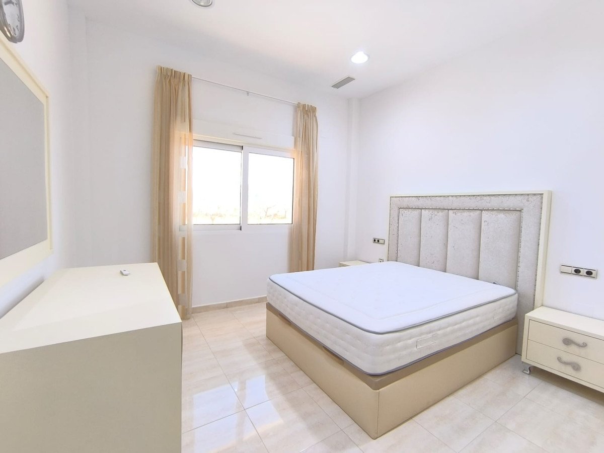 4 Bed Detached Villa in Pinoso
