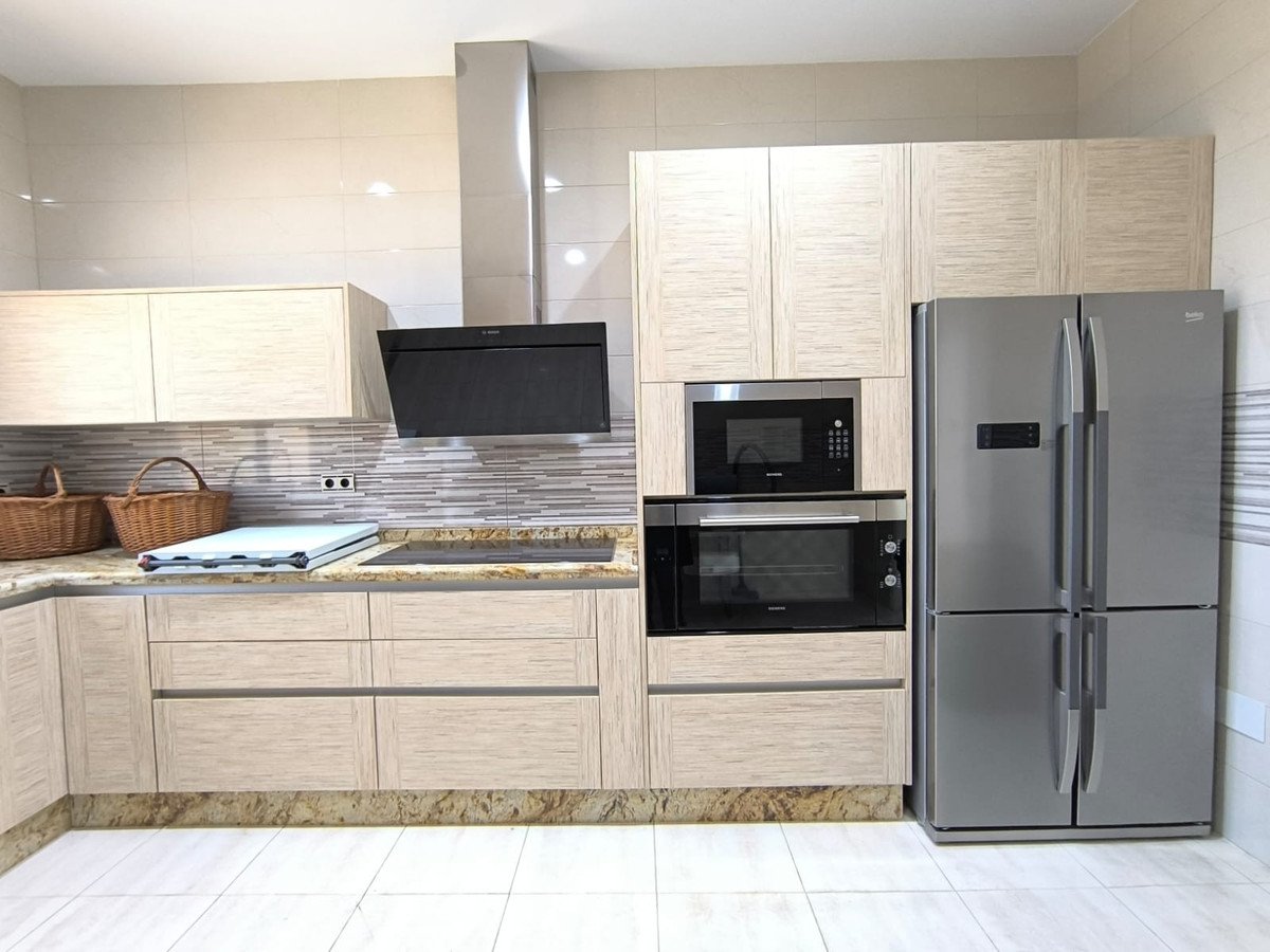 4 Bed Detached Villa in Pinoso