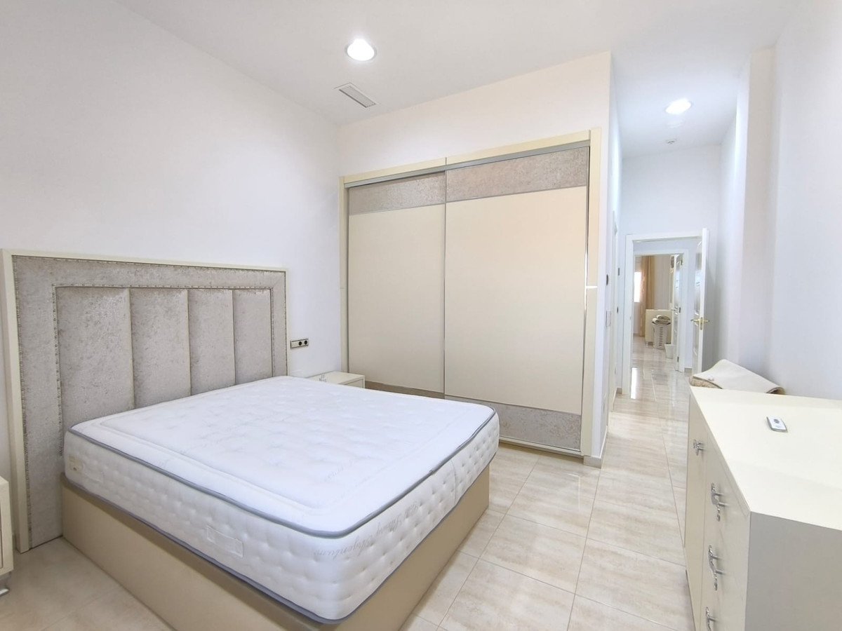 4 Bed Detached Villa in Pinoso