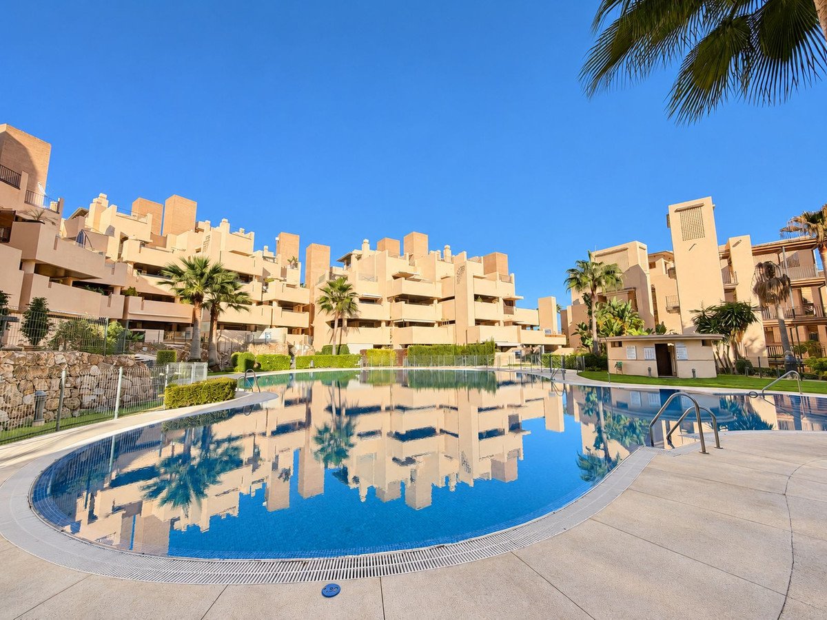 2 Bed Ground Floor Apartment in Estepona
