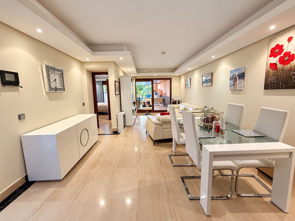 2 Bed Ground Floor Apartment in Estepona