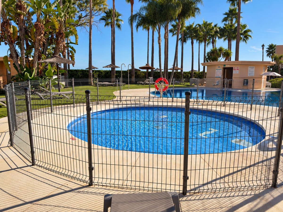 2 Bed Ground Floor Apartment in Estepona
