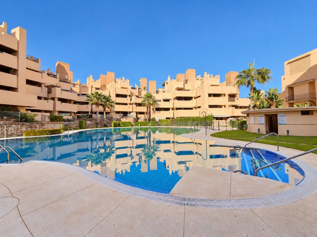 2 Bed Ground Floor Apartment in Estepona