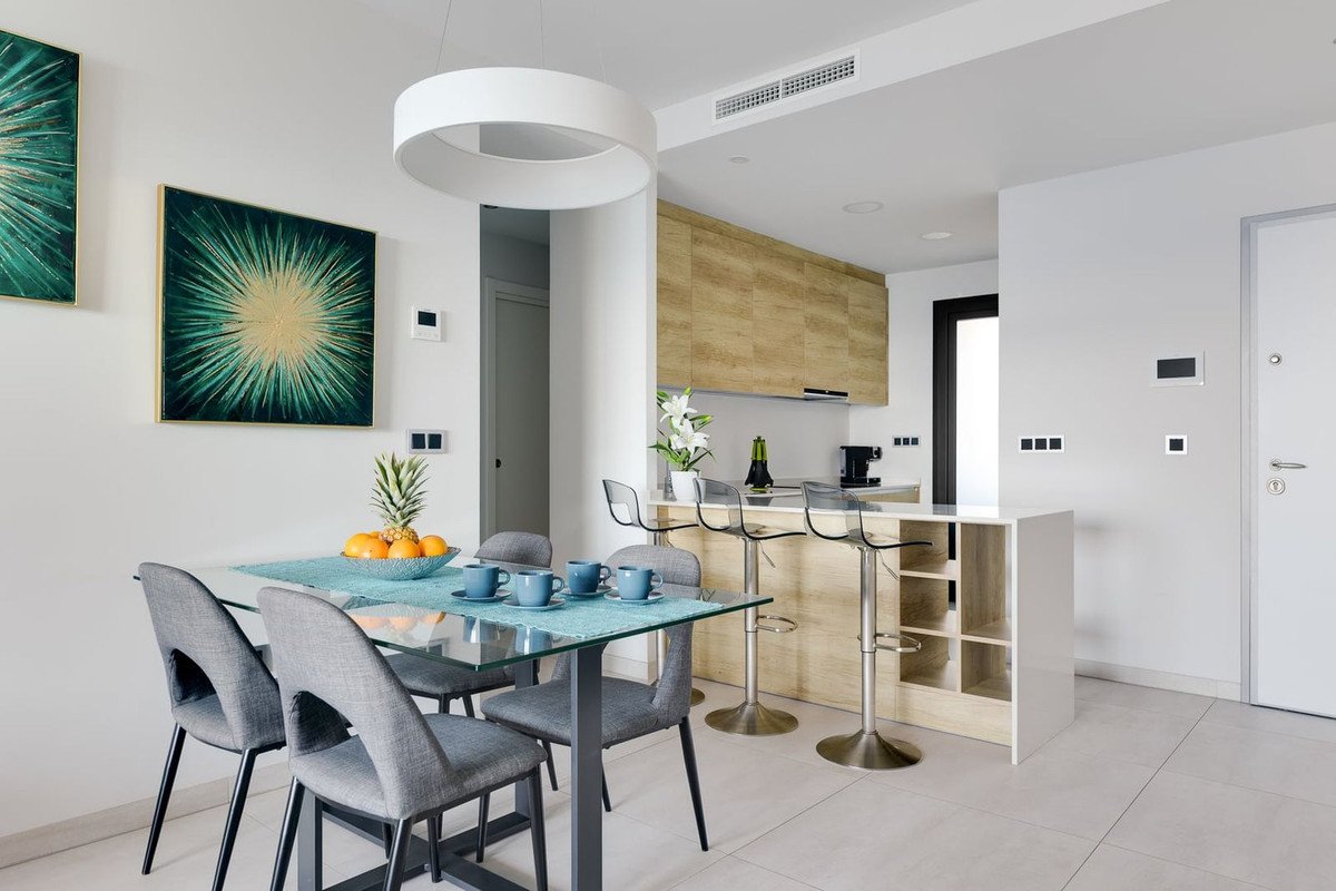 2 Bed Middle Floor Apartment in Benidorm