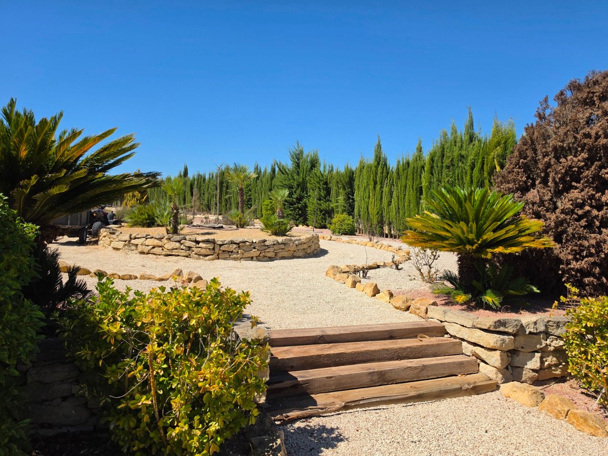 4 Bed Detached Villa in Pinoso