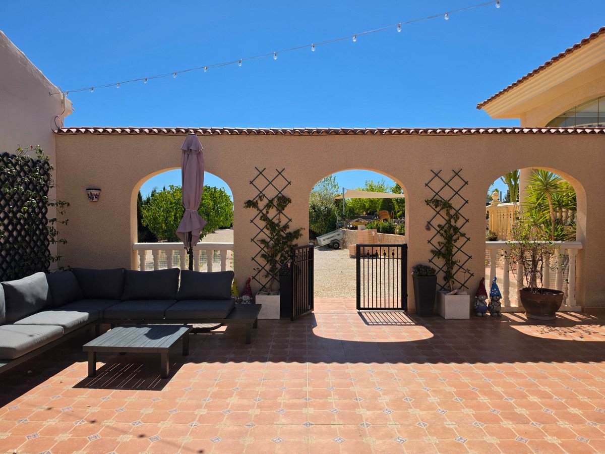 4 Bed Detached Villa in Pinoso