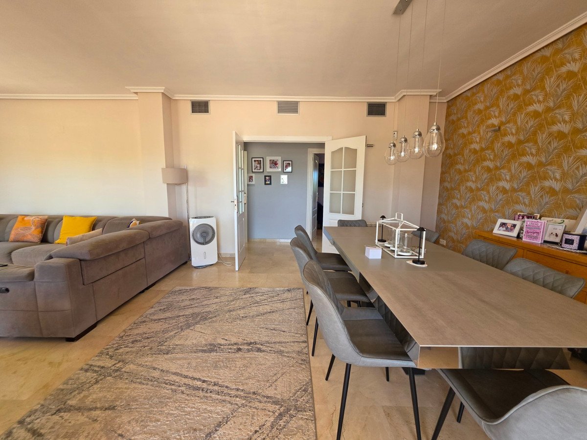 4 Bed Detached Villa in Pinoso