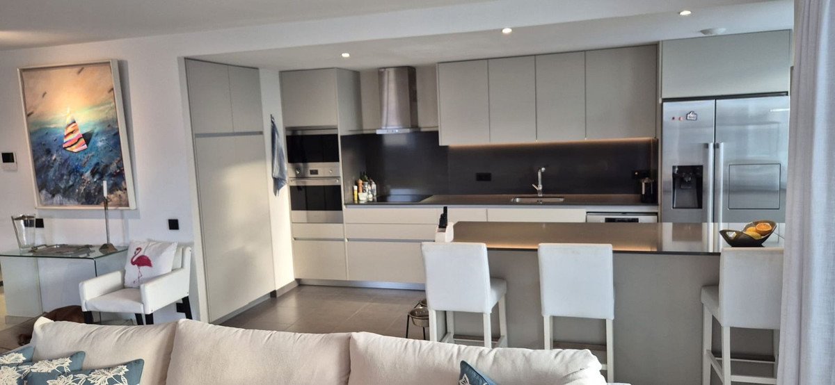 3 Bed Penthouse in Estepona