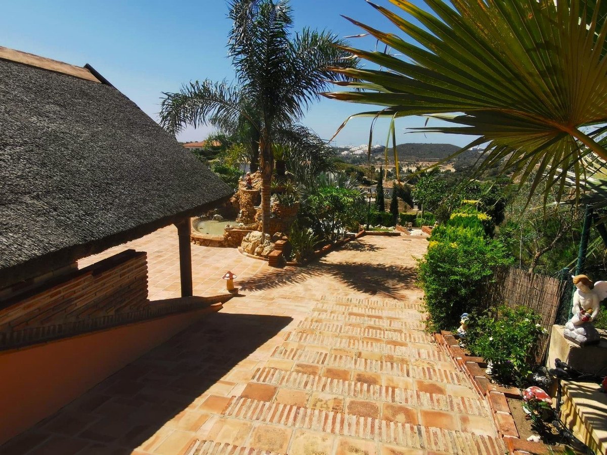 6 Bed Detached Villa in La Cala de Mijas
