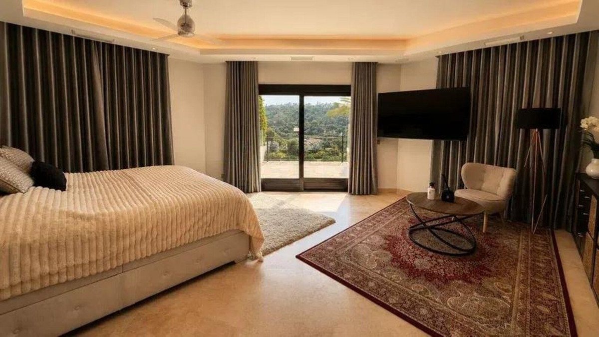 6 Bed Detached Villa in Los Arqueros