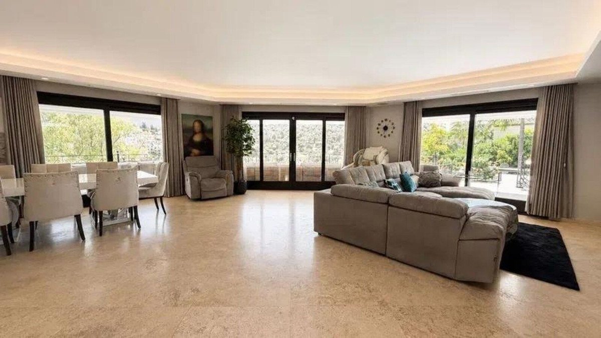 6 Bed Detached Villa in Los Arqueros