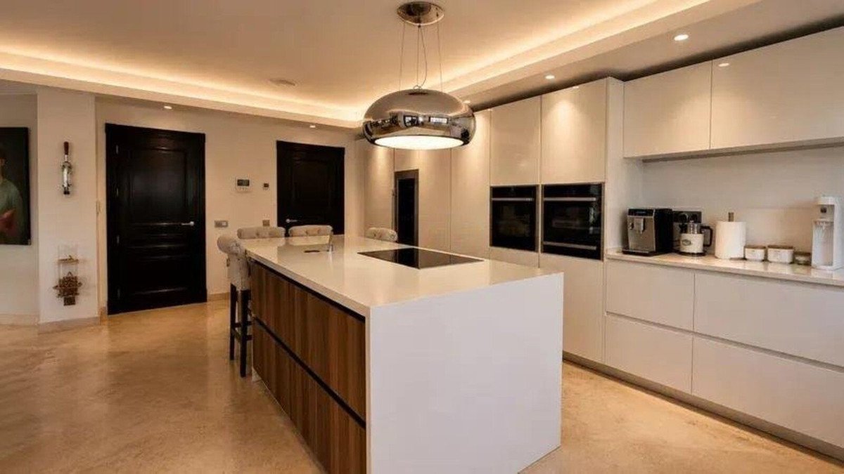 6 Bed Detached Villa in Los Arqueros