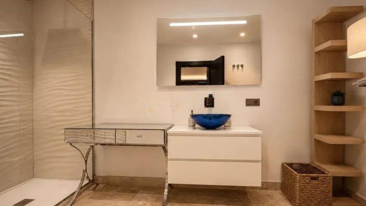 6 Bed Detached Villa in Los Arqueros
