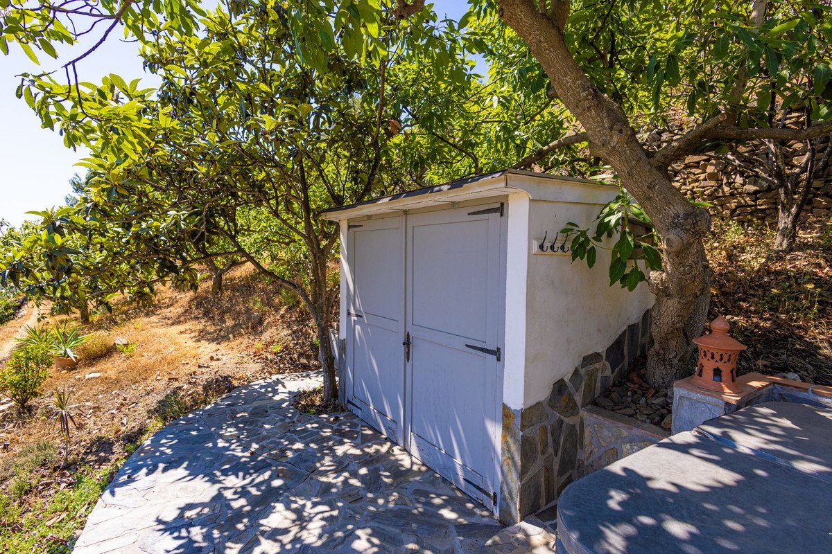 5 Bed Detached Villa in Cómpeta