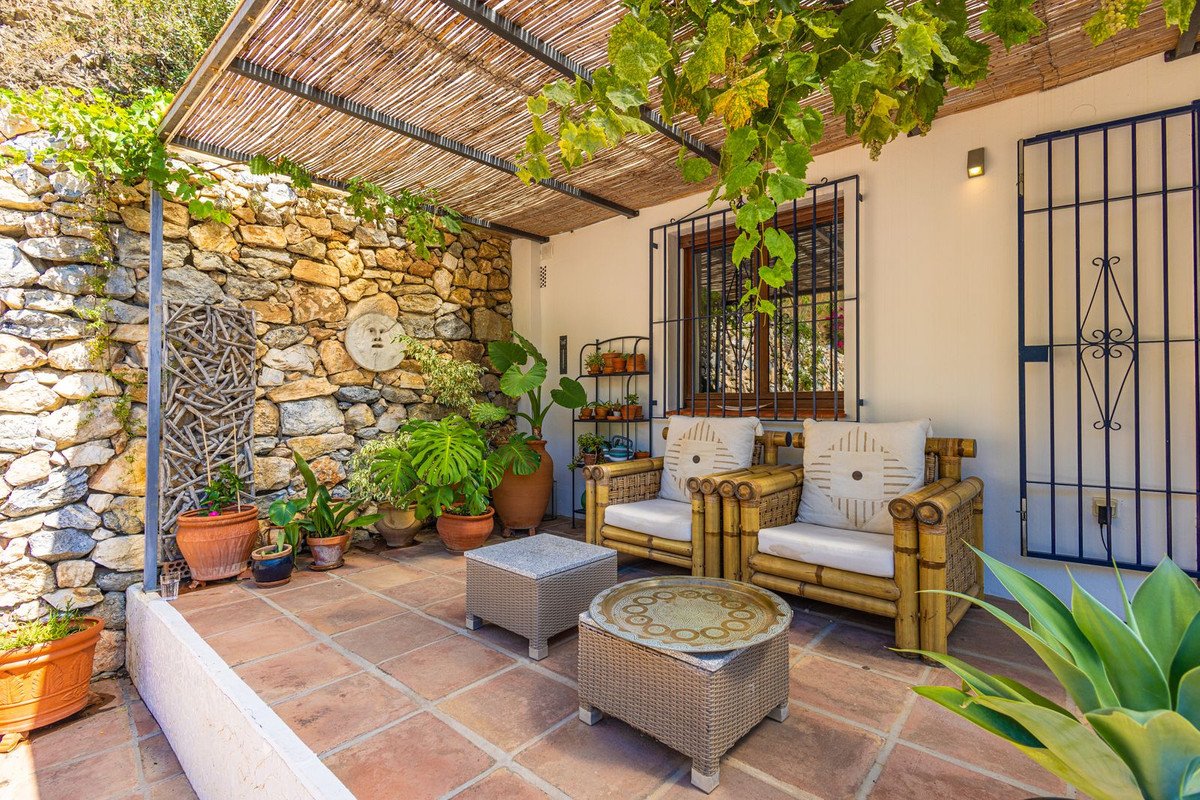 5 Bed Detached Villa in Cómpeta