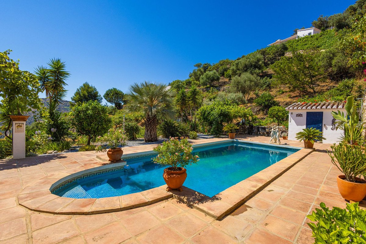 5 Bed Detached Villa in Cómpeta