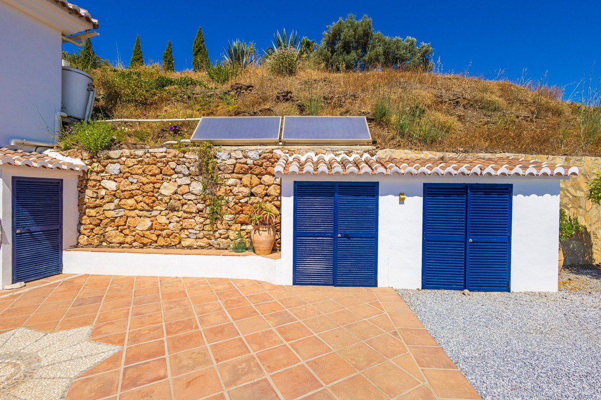 5 Bed Detached Villa in Cómpeta