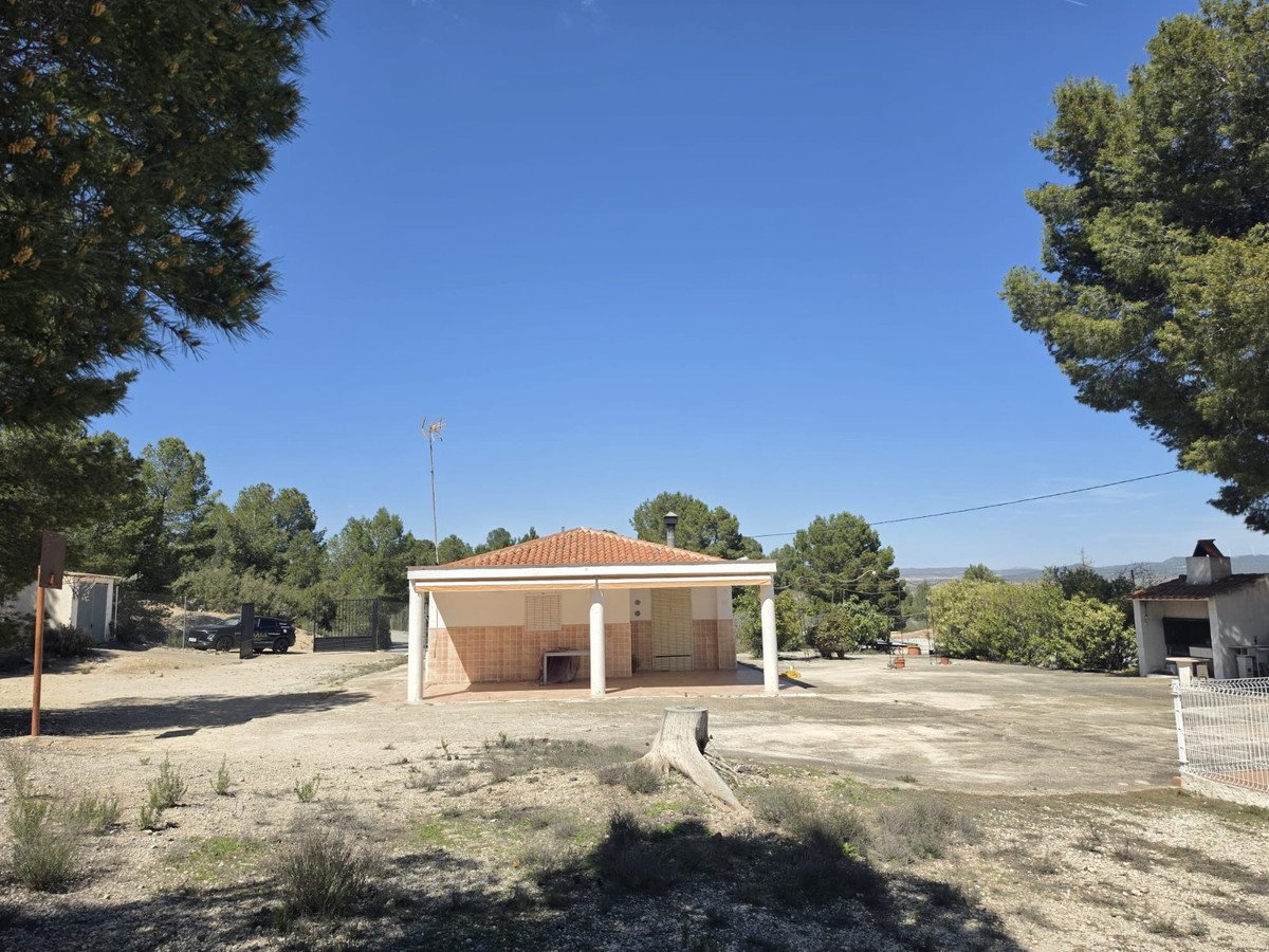 3 Bed Detached Villa in Yecla
