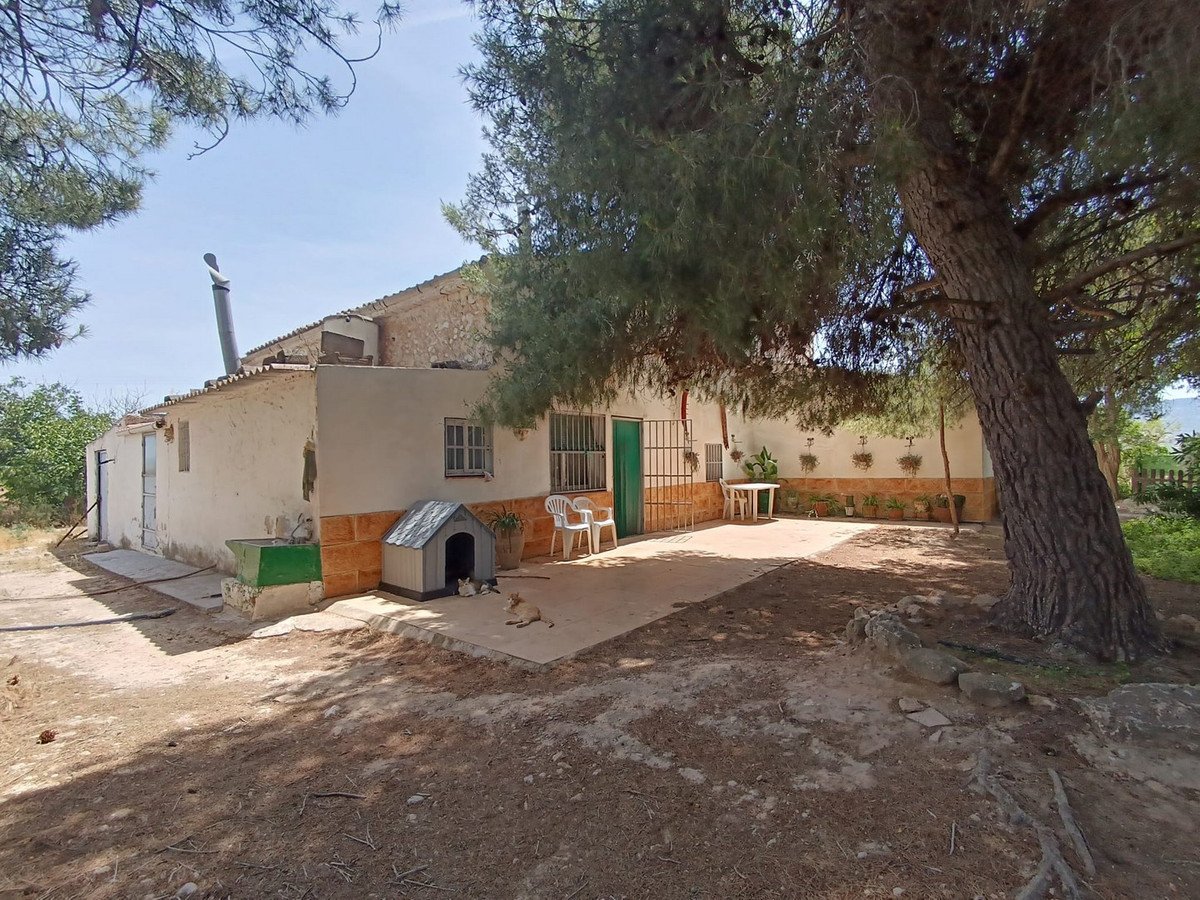 5 Bed Finca - Cortijo in Yecla