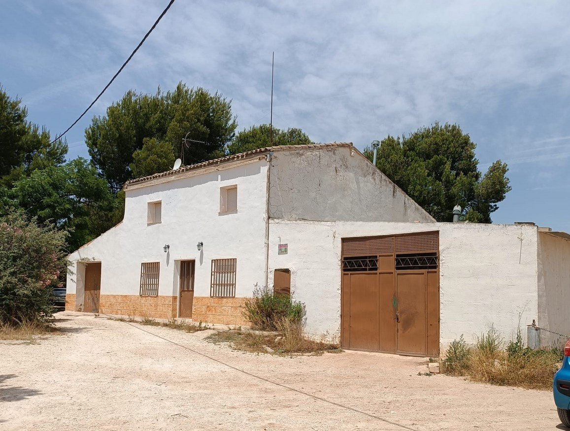 5 Bed Finca - Cortijo in Yecla