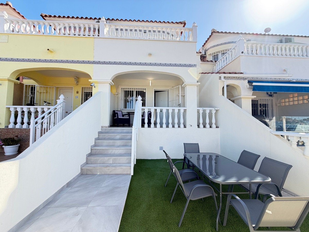 3 Bed Townhouse in Villamartin