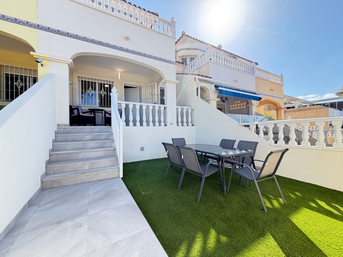 3 Bed Townhouse in Villamartin