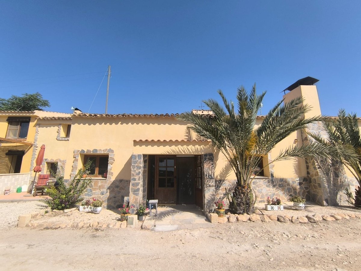 4 Bed Detached Villa in Chinorlet